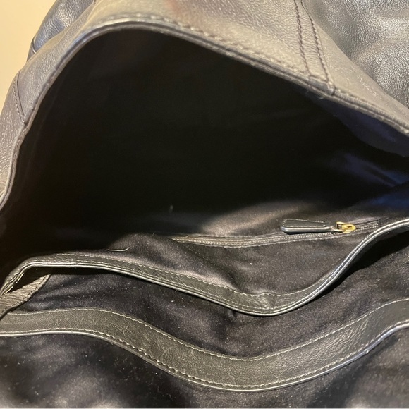 Vintage Y2K Juicy Couture Black & Gold-tone hardware Leather Purse and backpack main image 8